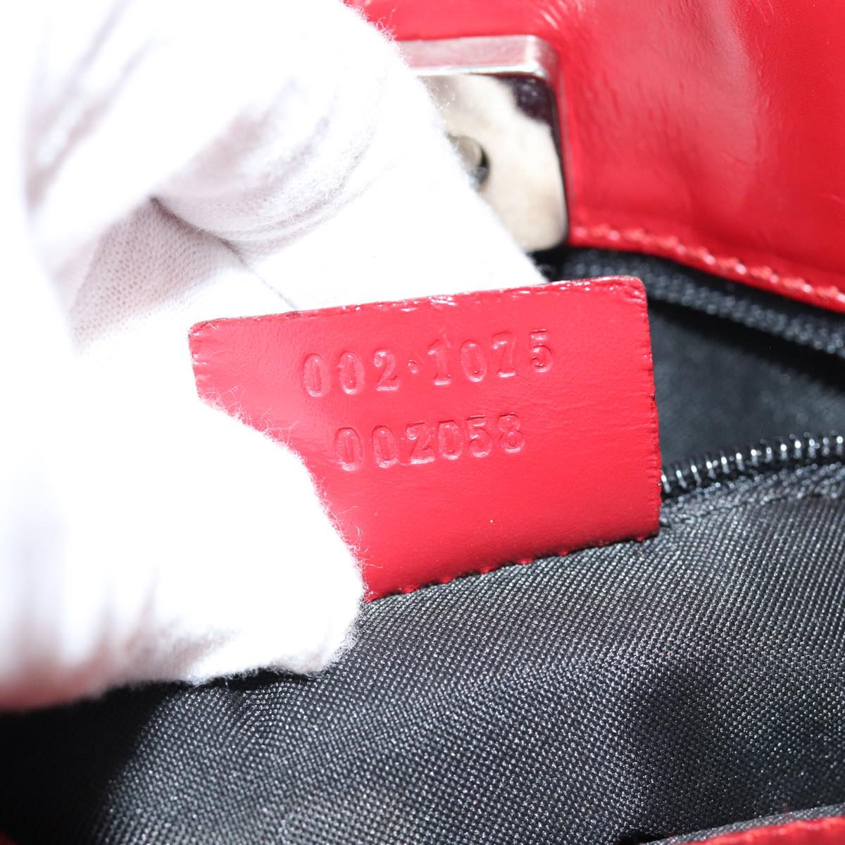 GUCCI GG Canvas Shoulder Bag Red 002 1075 Auth 82164