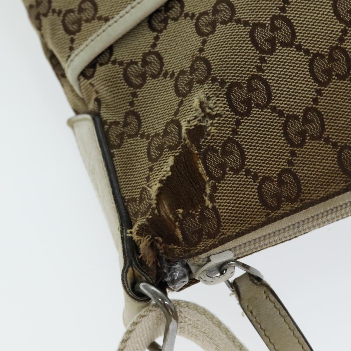 GUCCI GG Canvas Shoulder Bag Beige White 145857 Auth 82178