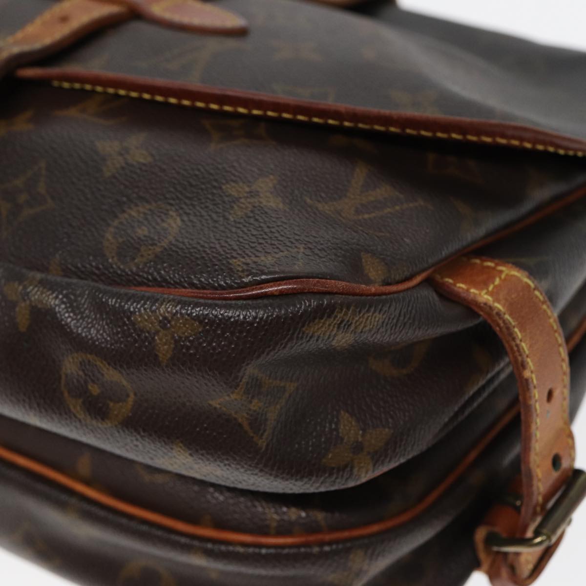 LOUIS VUITTON Monogram Saumur 30 Shoulder Bag M42256 LV Auth 82220