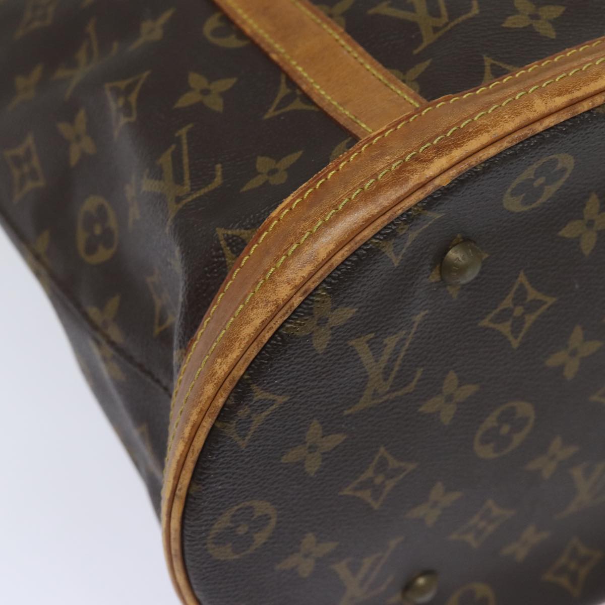 LOUIS VUITTON Monogram Bucket GM Shoulder Bag M42236 LV Auth 82283