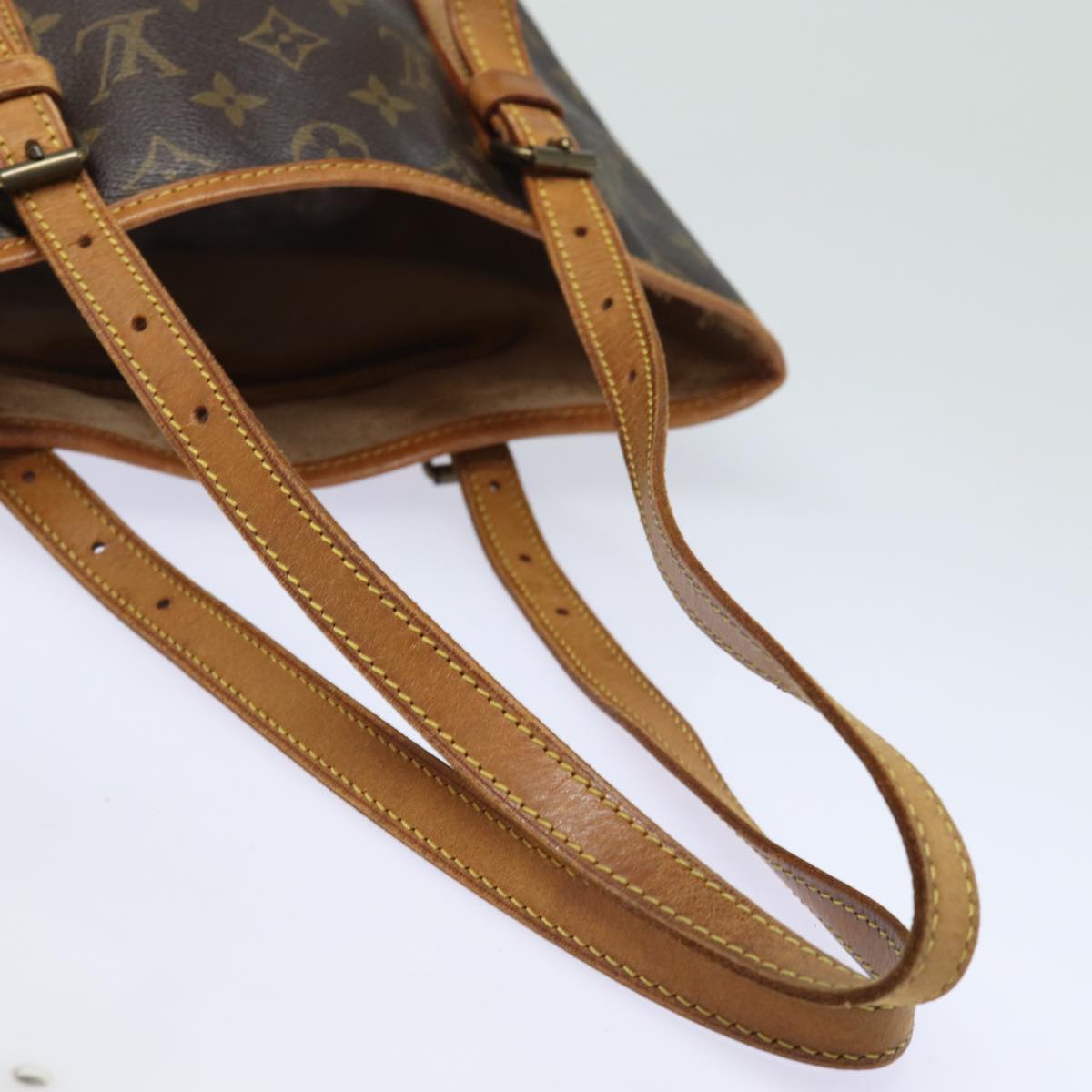 LOUIS VUITTON Monogram Bucket GM Shoulder Bag M42236 LV Auth 82283