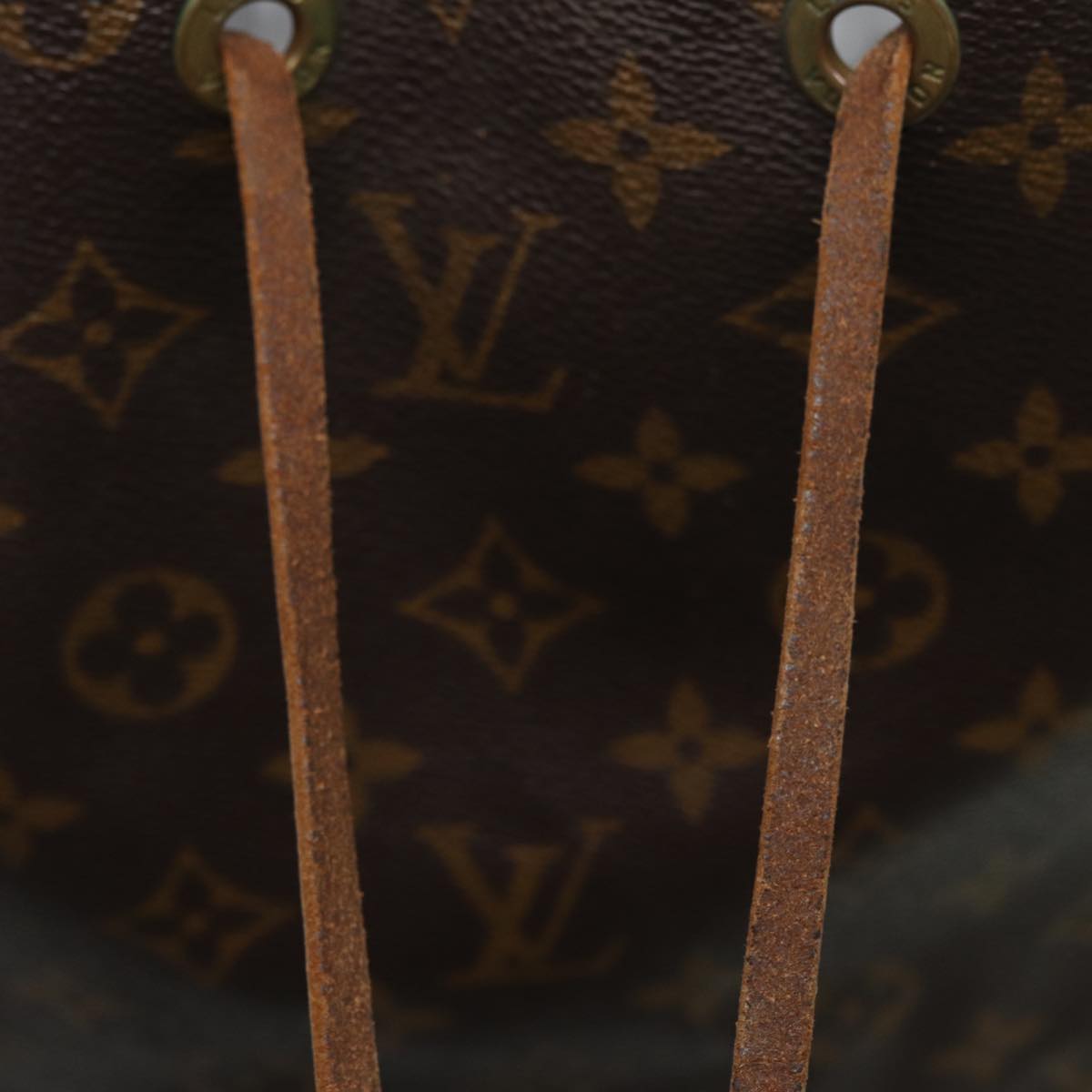 LOUIS VUITTON Monogram Noe Shoulder Bag M42224 LV Auth 82309