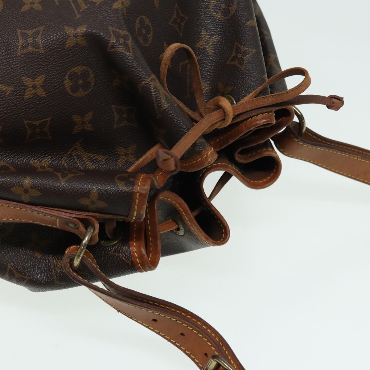 LOUIS VUITTON Monogram Noe Shoulder Bag M42224 LV Auth 82309