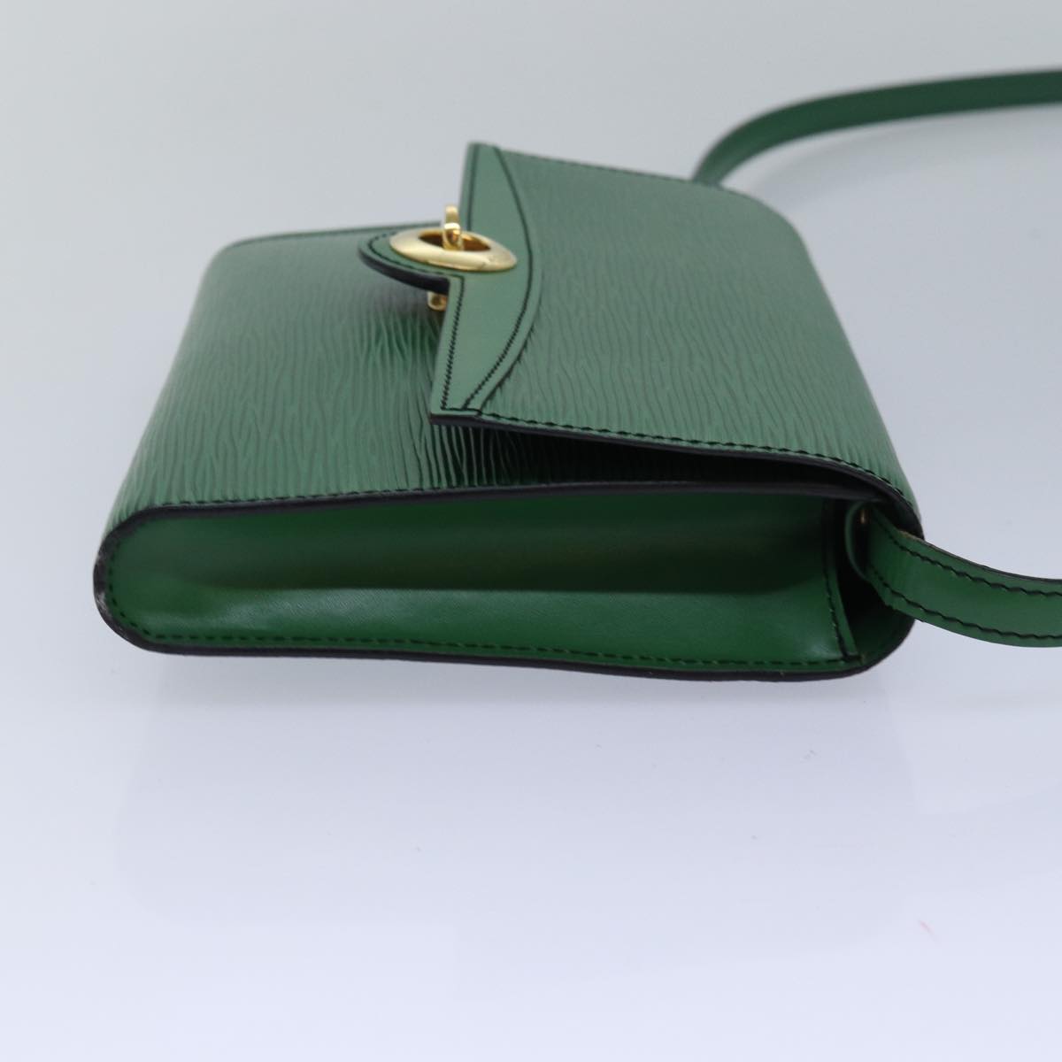 LOUIS VUITTON Epi Pochette Arche Shoulder Bag Green M52574 LV Auth 82380