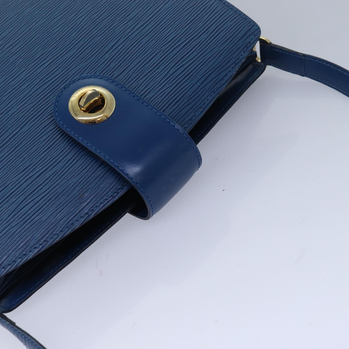 LOUIS VUITTON Epi Capuchin Shoulder Bag Blue M52345 LV Auth 82383