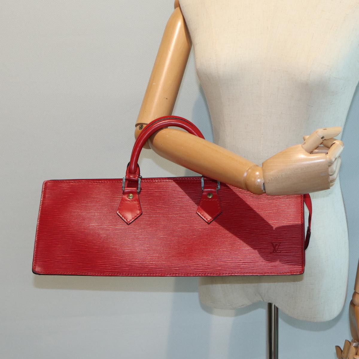 LOUIS VUITTON Epi Sac Triangle Hand Bag Red M52097 LV Auth 82445