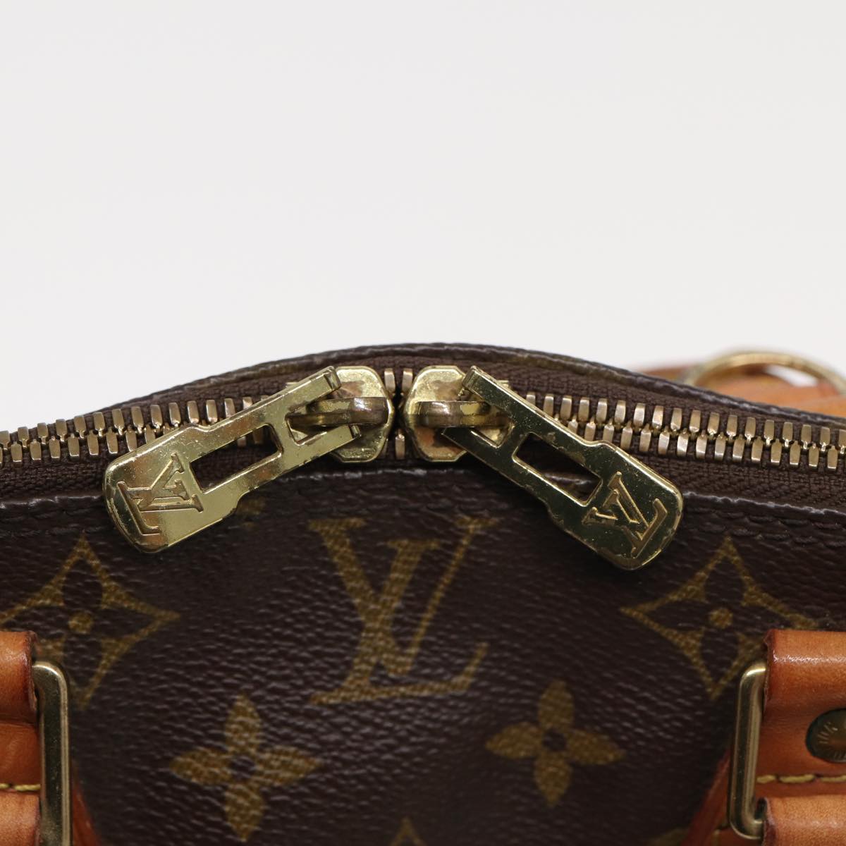 LOUIS VUITTON Monogram Alma Hand Bag M51130 LV Auth 82449