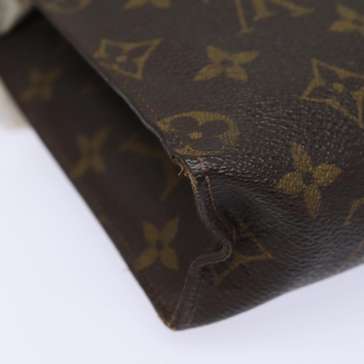 LOUIS VUITTON Monogram Poche Toilette 26 Pouch M47542 LV Auth 82475