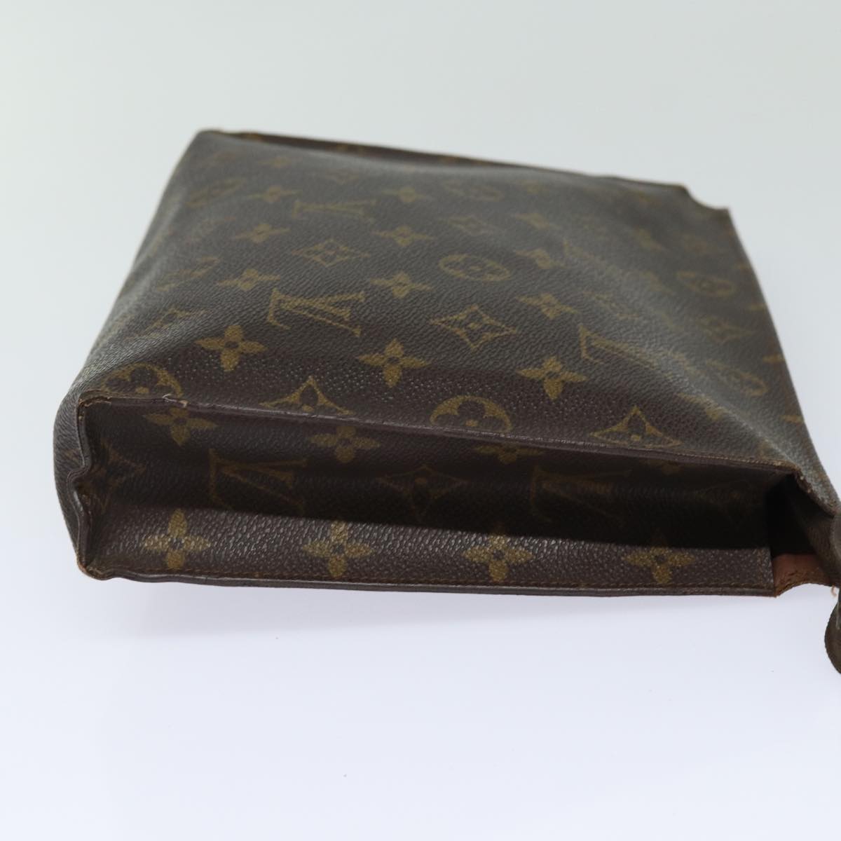 LOUIS VUITTON Monogram Poche Toilette 26 Pouch M47542 LV Auth 82475