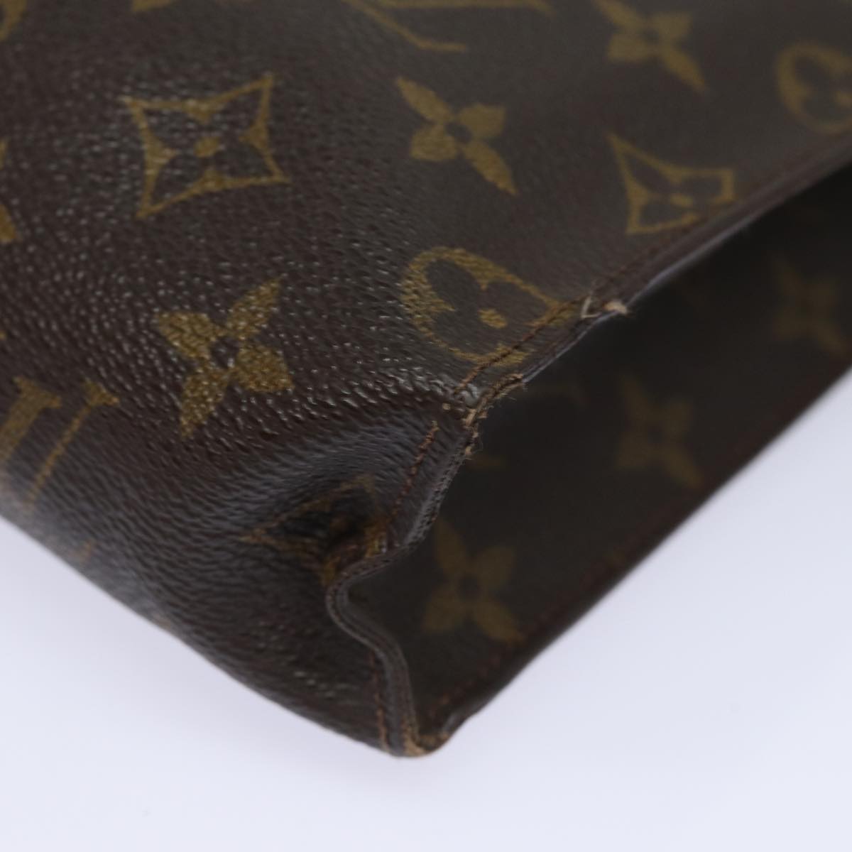 LOUIS VUITTON Monogram Poche Toilette 26 Pouch M47542 LV Auth 82475