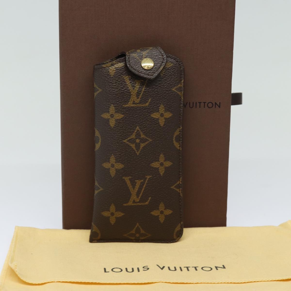 LOUIS VUITTON Monogram Etui Lunette PM Glasses Case M66545 LV Auth 82478