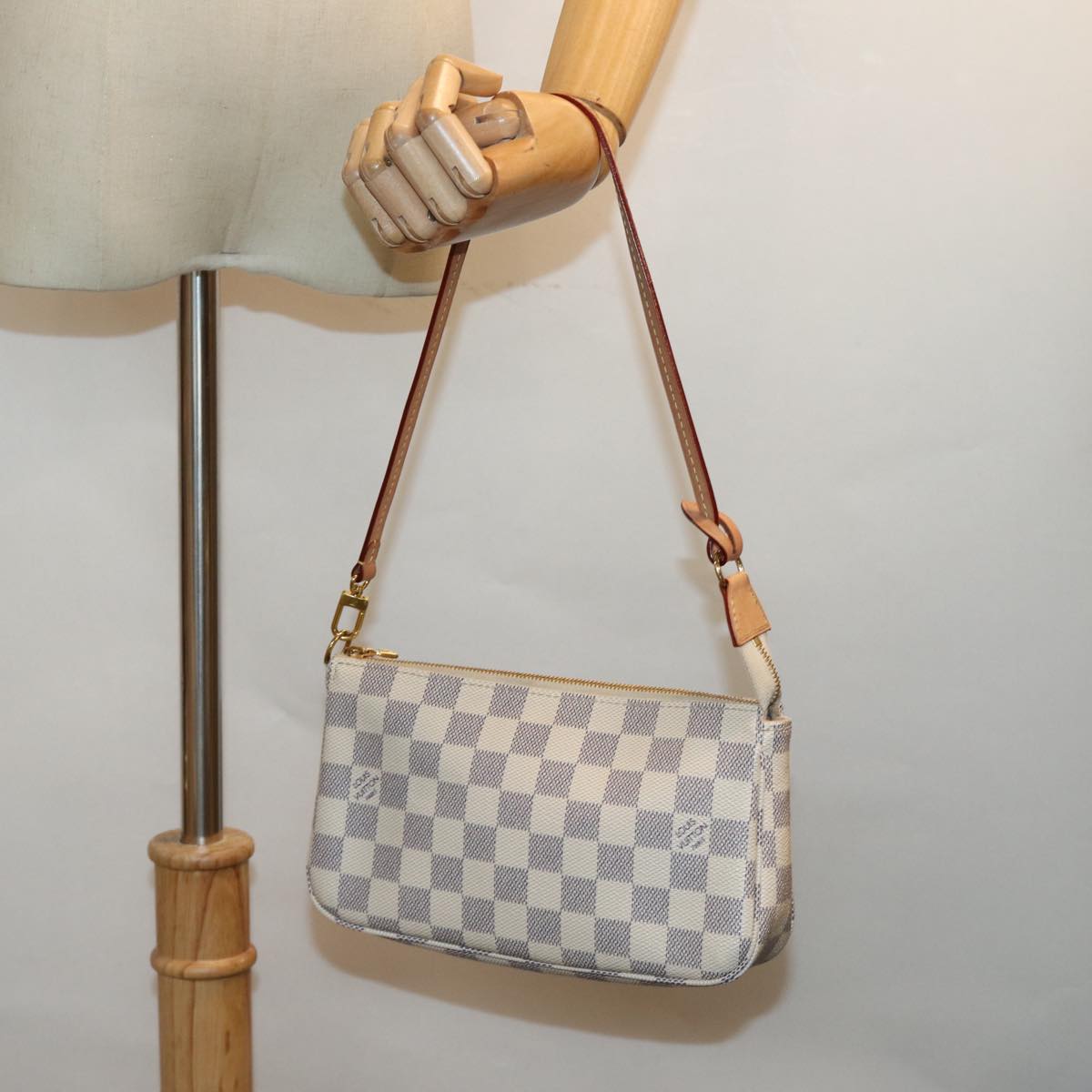 LOUIS VUITTON Damier Azur Pochette Accessoires Pouch N51986 LV Auth 82492SA