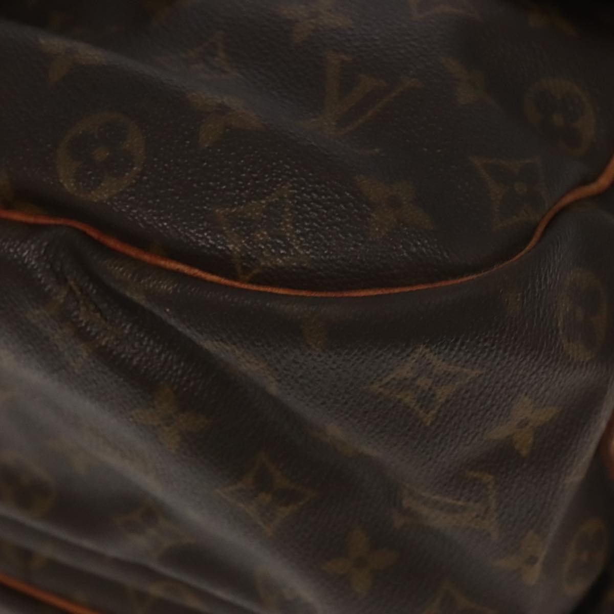 LOUIS VUITTON Monogram Saumur 35 Shoulder Bag M42254 LV Auth 82536