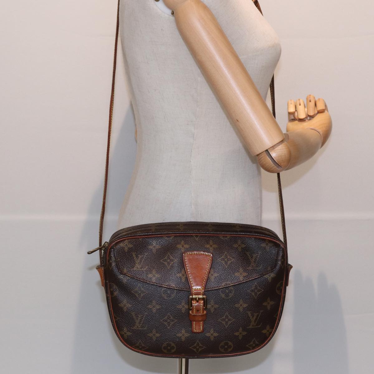 LOUIS VUITTON Monogram Jeune Fille MM Shoulder Bag M51226 LV Auth 82608