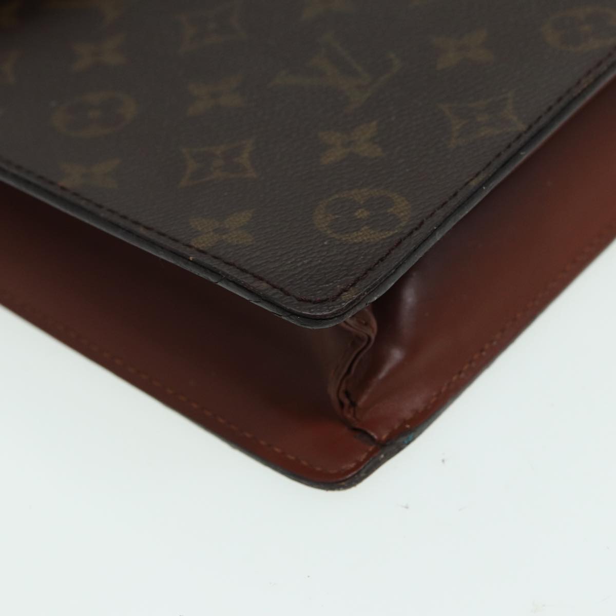 LOUIS VUITTON Monogram Porte Documents Bandouliere Bag M53338 LV Auth 82635