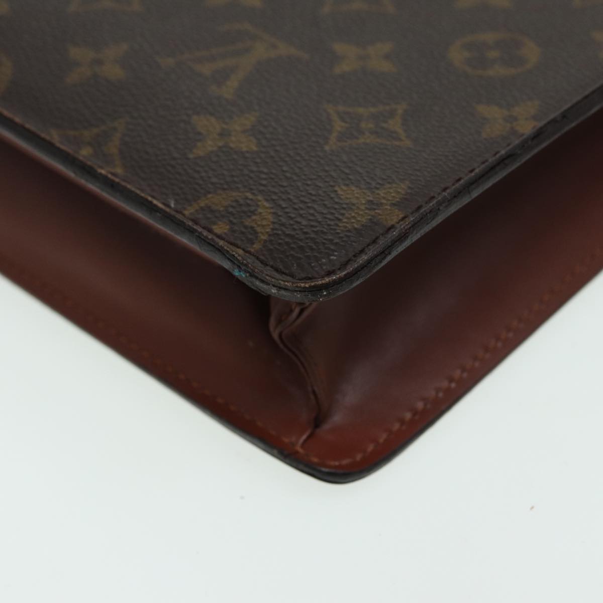 LOUIS VUITTON Monogram Porte Documents Bandouliere Bag M53338 LV Auth 82635