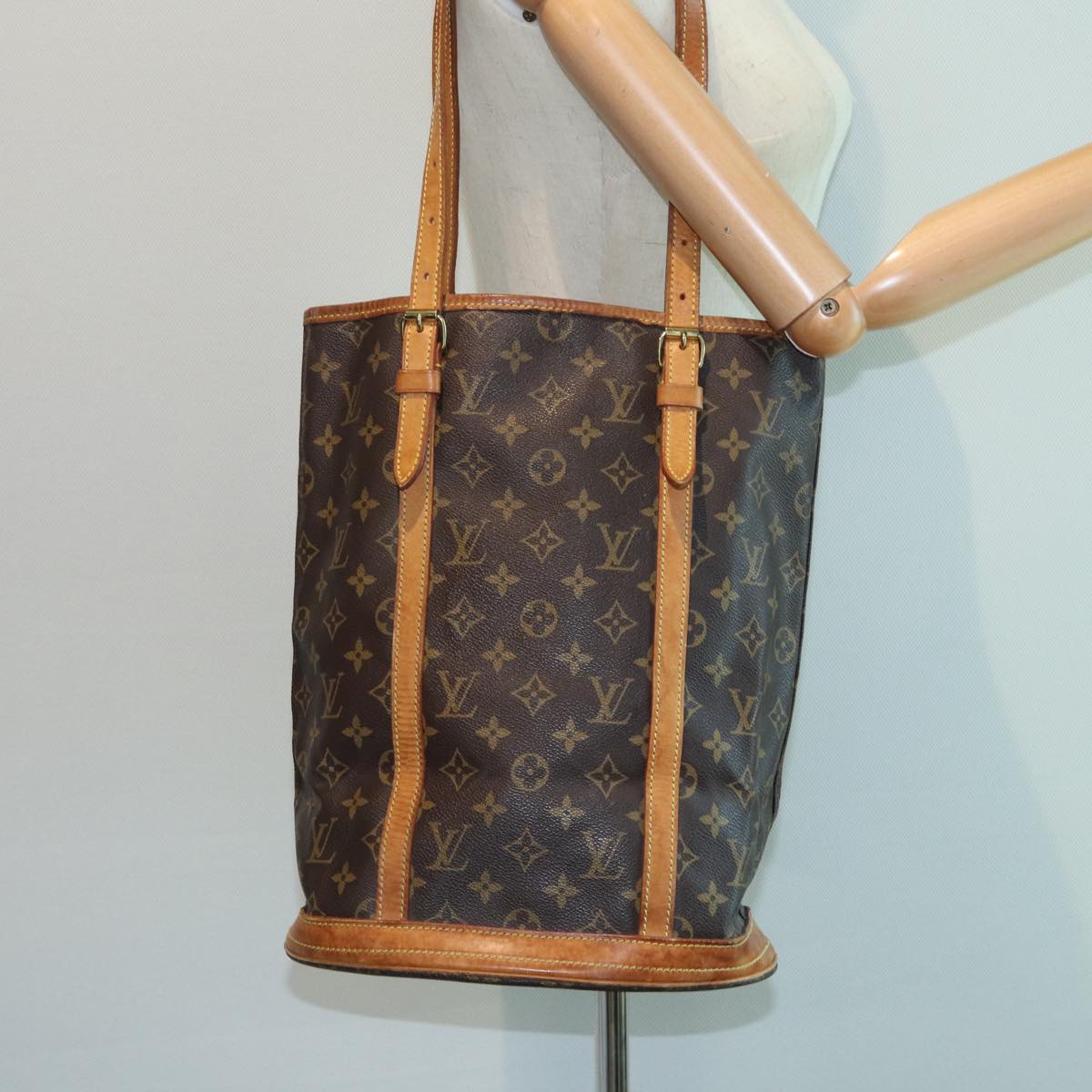 LOUIS VUITTON Monogram Bucket GM Shoulder Bag M42236 LV Auth 82662