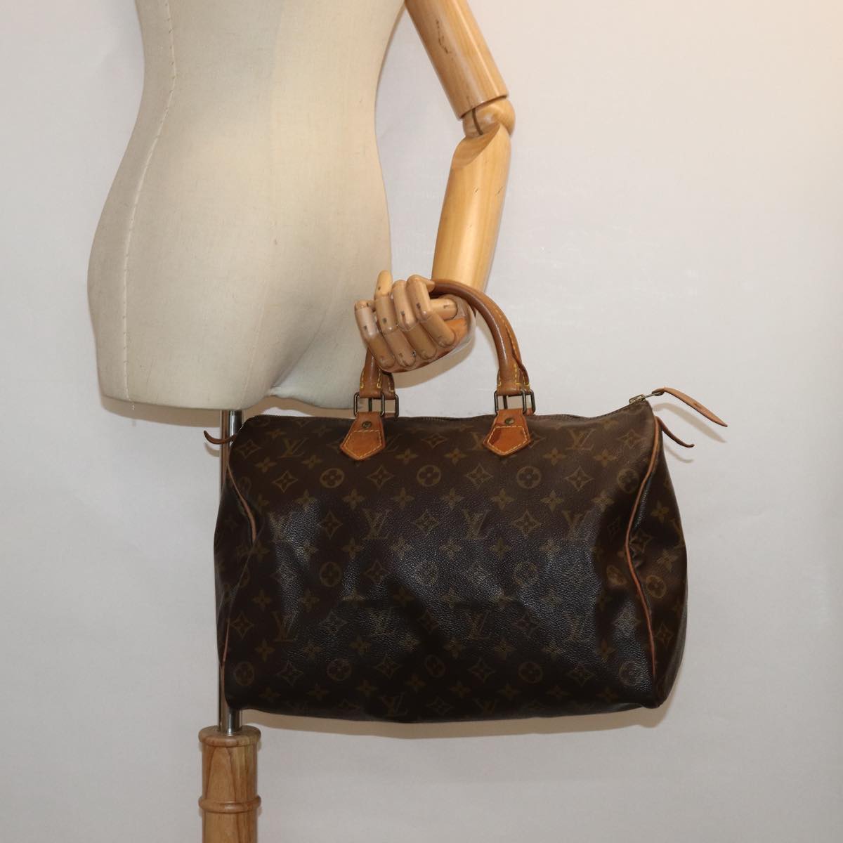 LOUIS VUITTON Monogram Speedy 35 Hand Bag M41524 LV Auth 82797