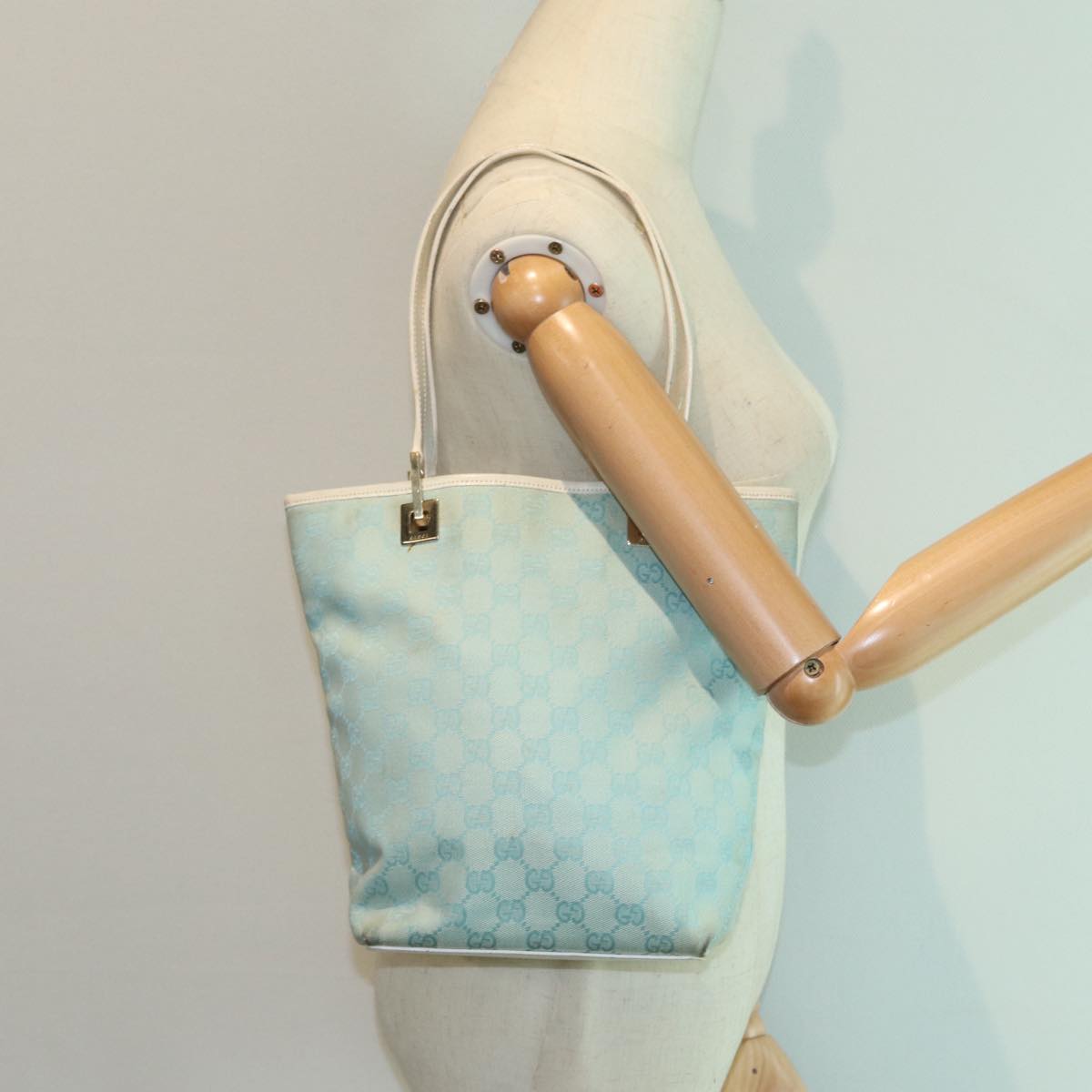 GUCCI GG Canvas Shoulder Bag Blue White 002 1099 Auth 82826