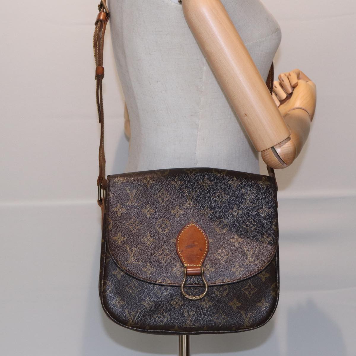 LOUIS VUITTON Monogram Saint Cloud GM Shoulder Bag M51242 LV Auth 83010