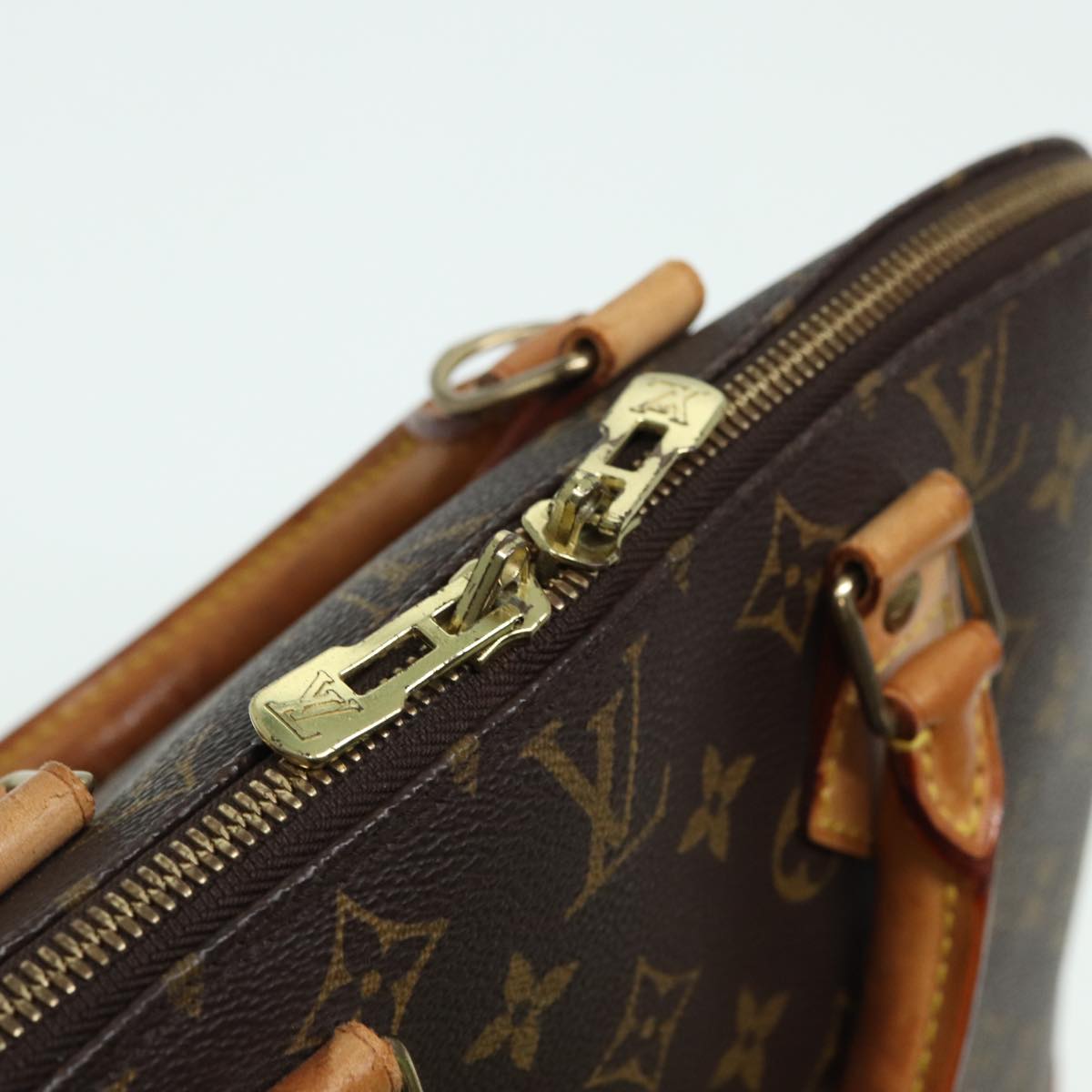 LOUIS VUITTON Monogram Alma Hand Bag M51130 LV Auth 83053