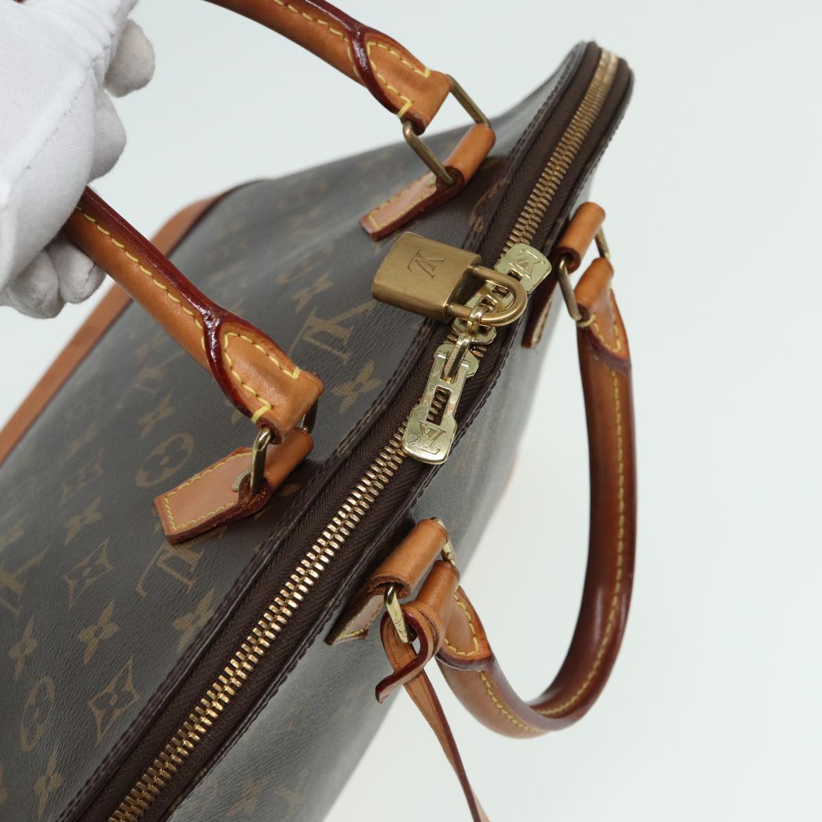 LOUIS VUITTON Monogram Alma MM Hand Bag M40878 LV Auth 83099