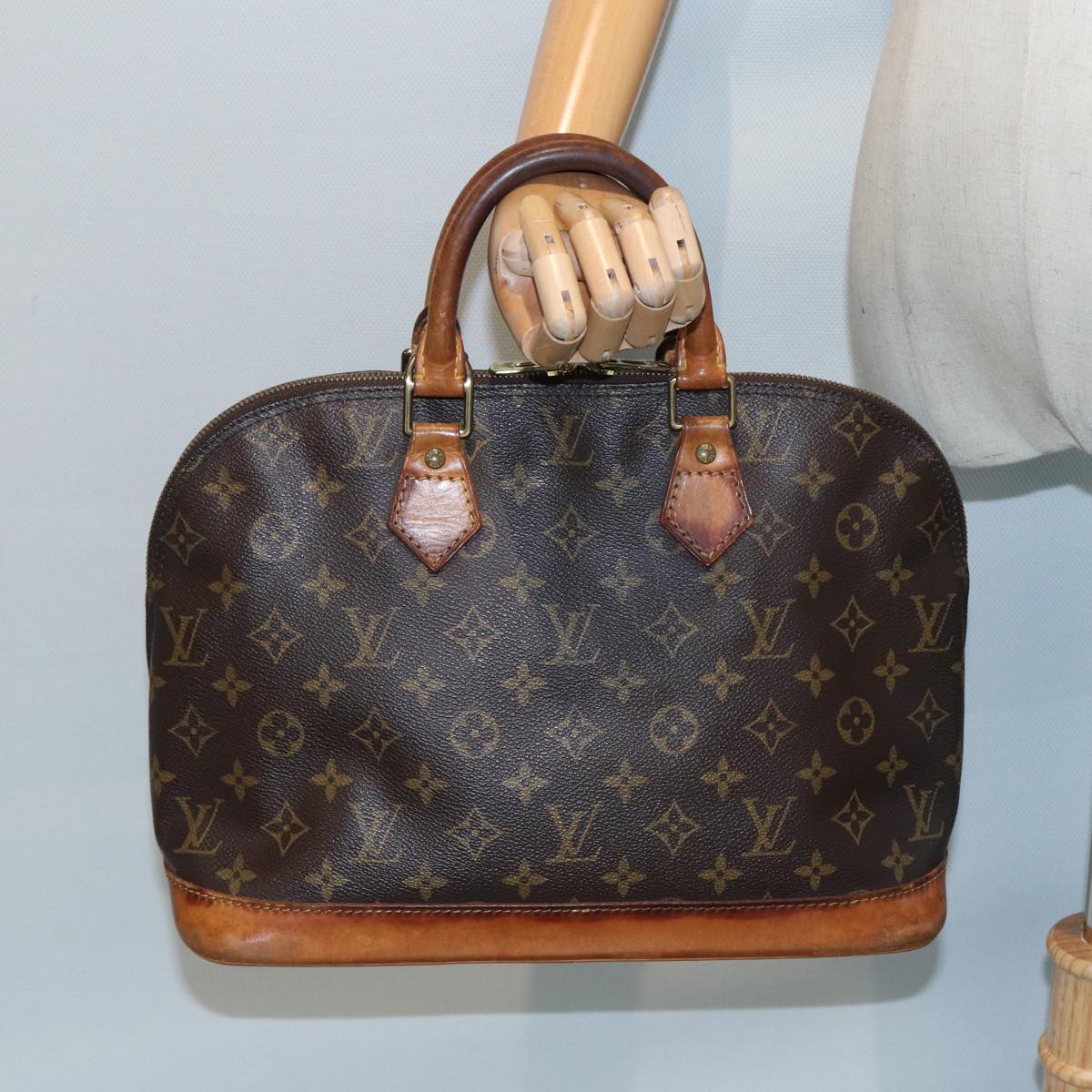 LOUIS VUITTON Monogram Alma Hand Bag M51130 LV Auth 83100