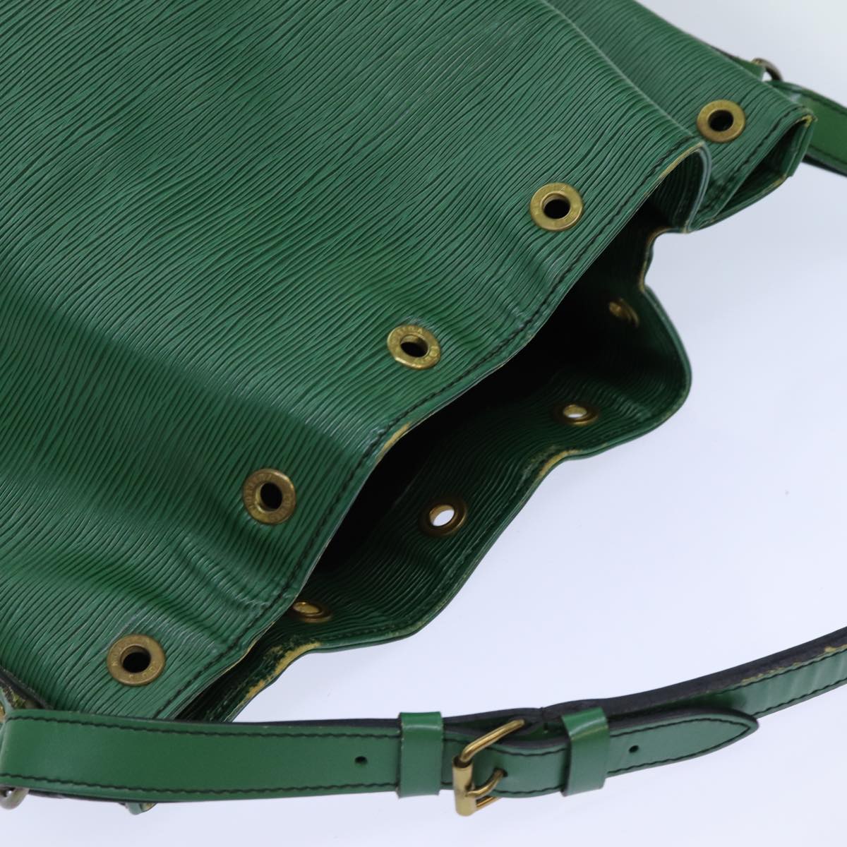 LOUIS VUITTON Epi Noe Shoulder Bag Green M44004 LV Auth 83232