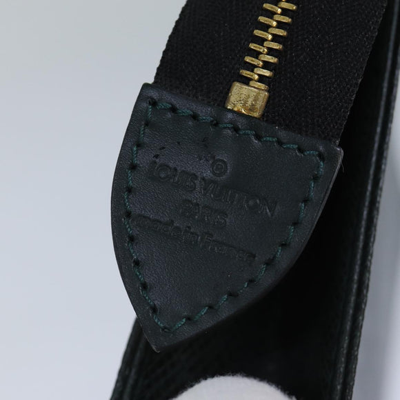 LOUIS VUITTON Taiga Posh Toilet 25 Beutel SPO Epicea LV Auth 83279