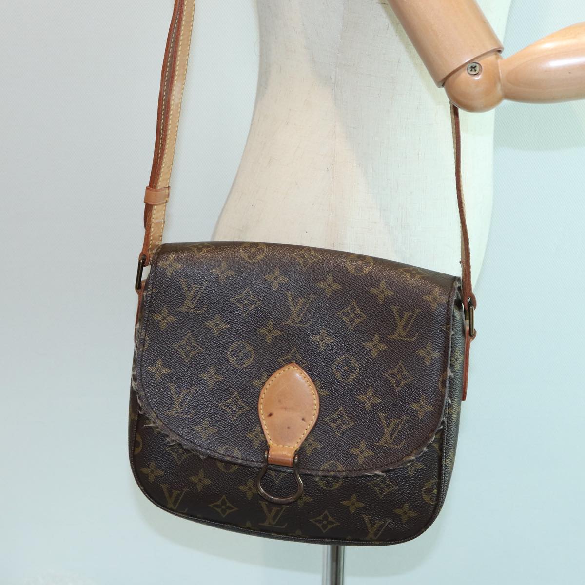 LOUIS VUITTON Monogram Saint Cloud GM Shoulder Bag M51242 LV Auth 83336