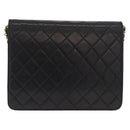 CHANEL Matelasse Ketten-Schultertasche Lammleder Schwarz CC Auth 83342-2
