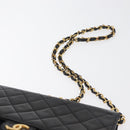 CHANEL Matelasse Ketten-Schultertasche Lammleder Schwarz CC Auth 83342-7