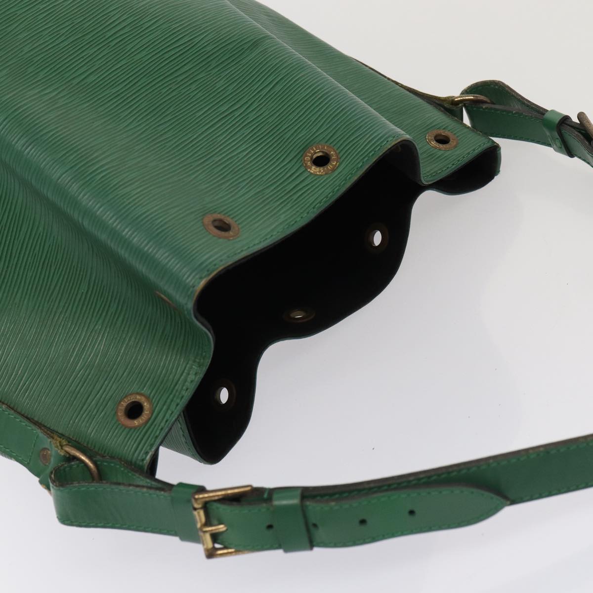 LOUIS VUITTON Epi Petit Noe Shoulder Bag Green M44104 LV Auth 83408