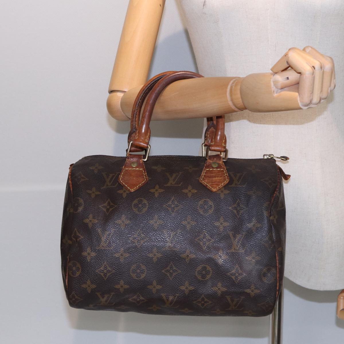 LOUIS VUITTON Monogram Speedy 25 Hand Bag M41528 LV Auth 83442