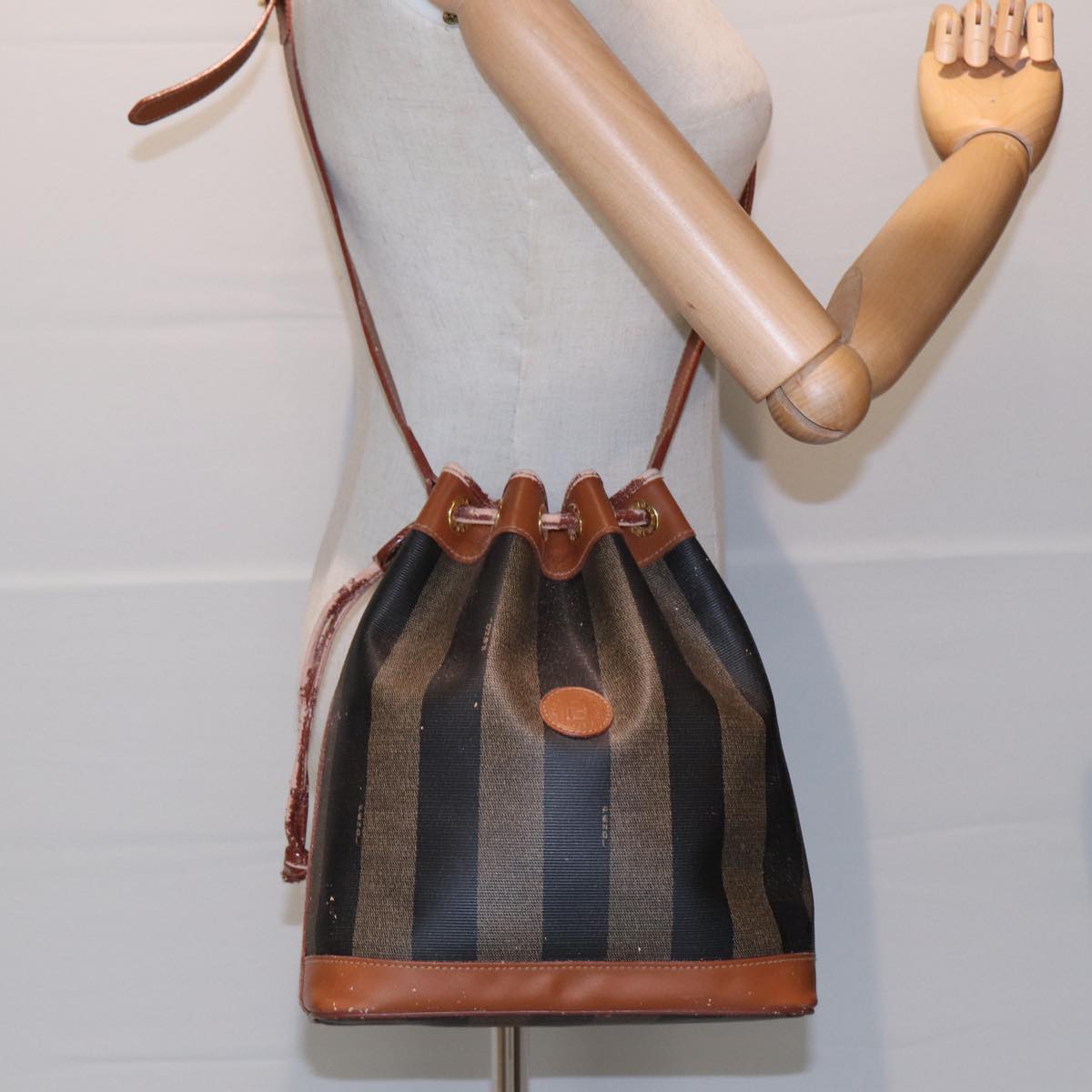 FENDI Pecan Canvas Shoulder Bag Brown Black Auth 83448