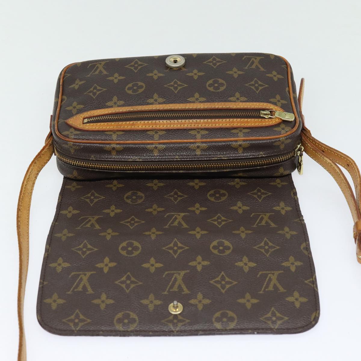 LOUIS VUITTON Monogram Saint Germain Shoulder Bag M51210 LV Auth 83509