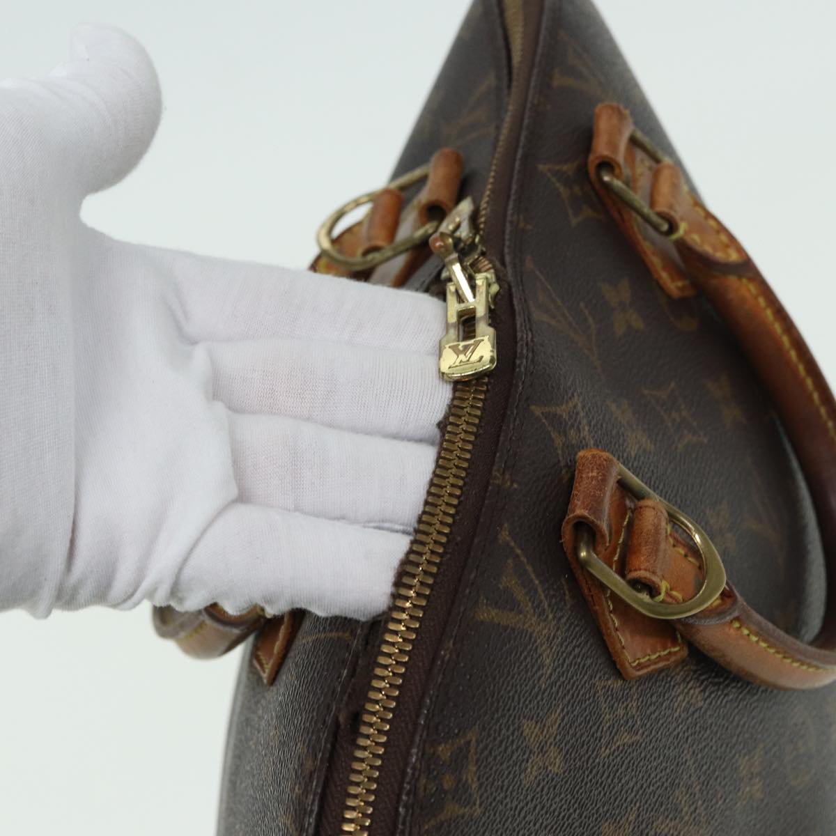 LOUIS VUITTON Monogram Alma Hand Bag M51130 LV Auth 83559