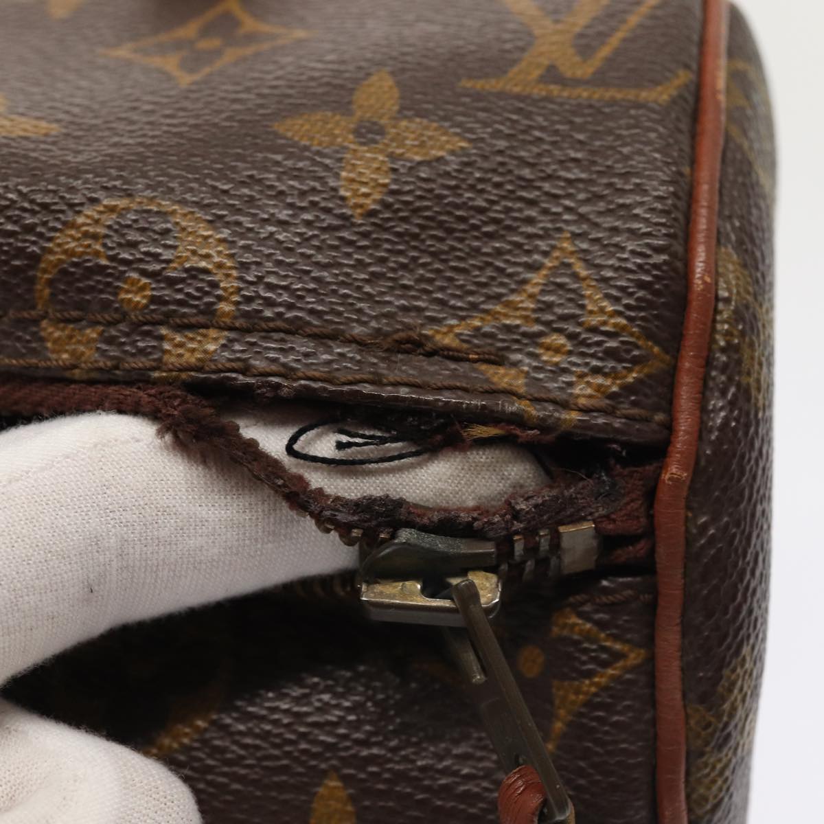 LOUIS VUITTON Monogram Papillon 26 Hand Bag M51386 LV Auth 83560