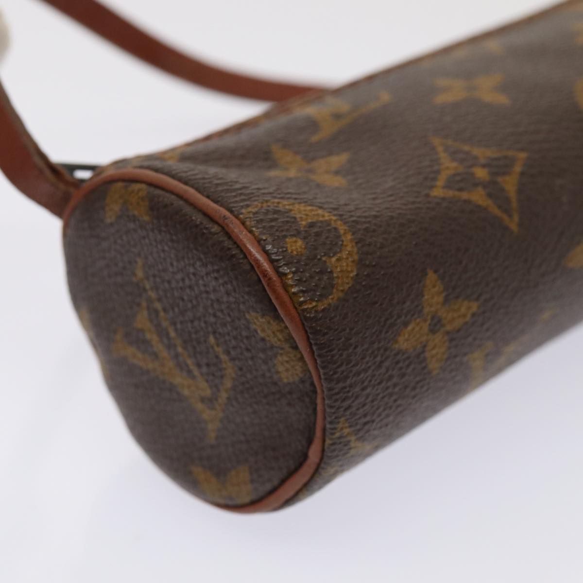 LOUIS VUITTON Monogram Papillon Pouch Pouch LV Auth 83602