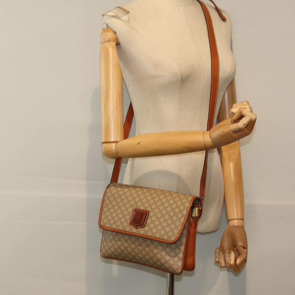 CELINE Macadam Canvas Shoulder Bag PVC Leather Beige Auth 83676