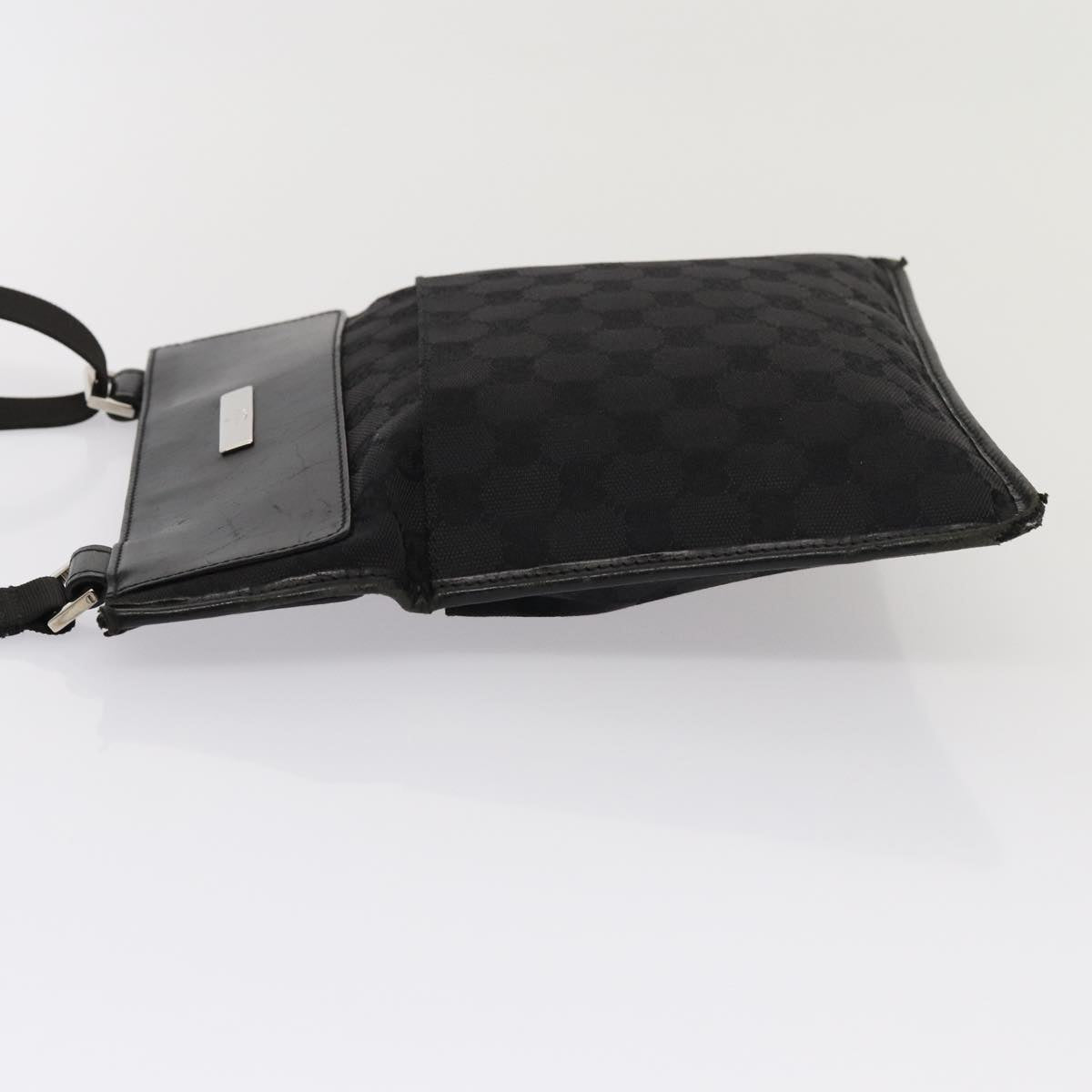 GUCCI GG Canvas Shoulder Bag Black 27639 200047 Auth 83704