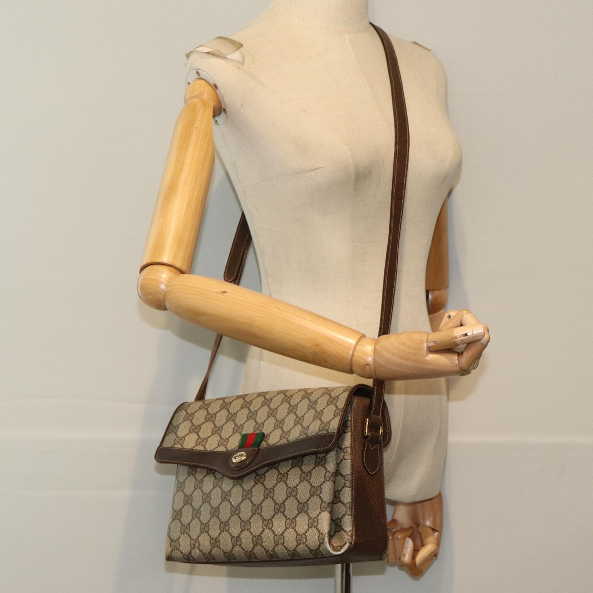 GUCCI GG Supreme Web Sherry Line Shoulder Bag PVC Beige Auth 83722