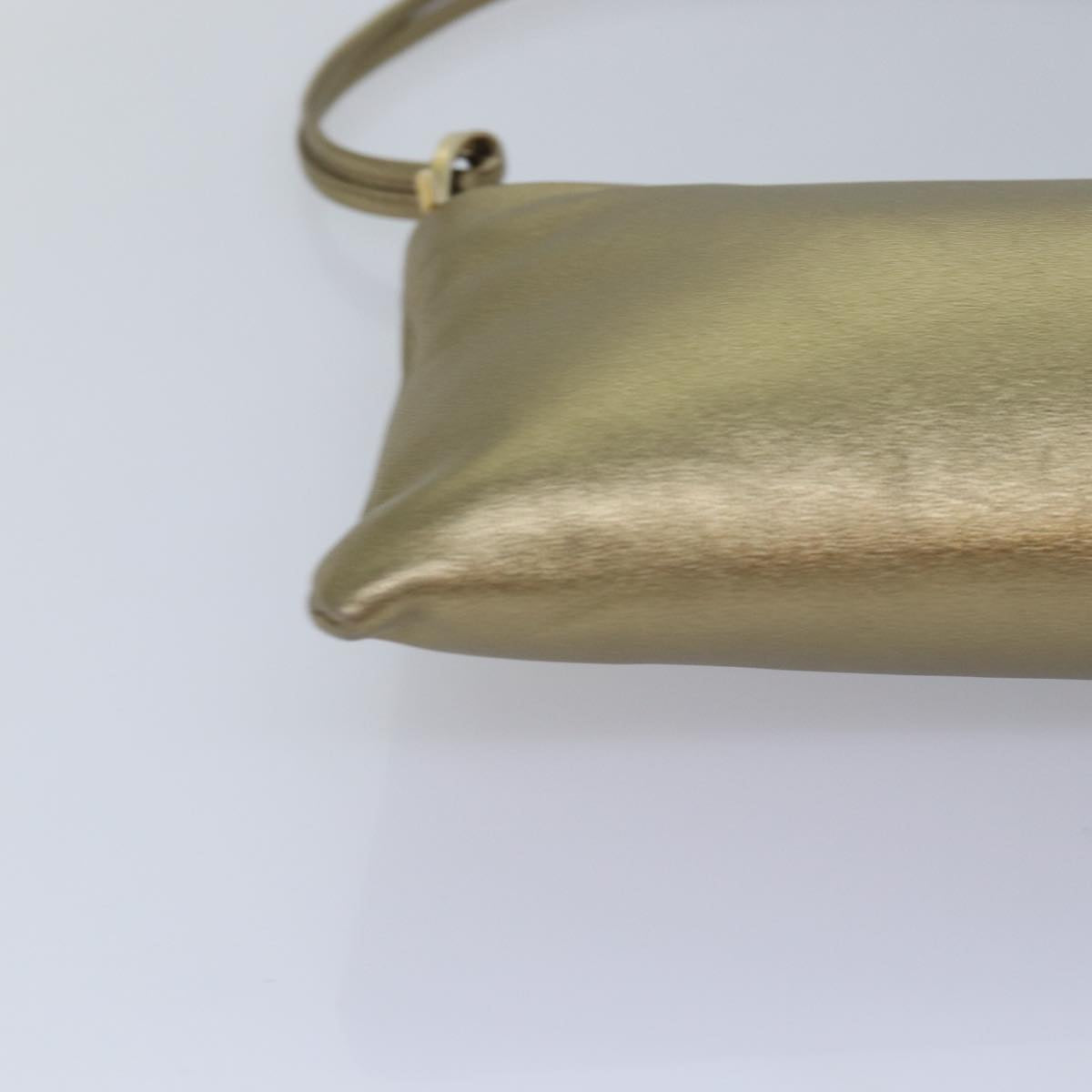 Salvatore Ferragamo Gancini Shoulder Bag Leather Gold Auth 83734