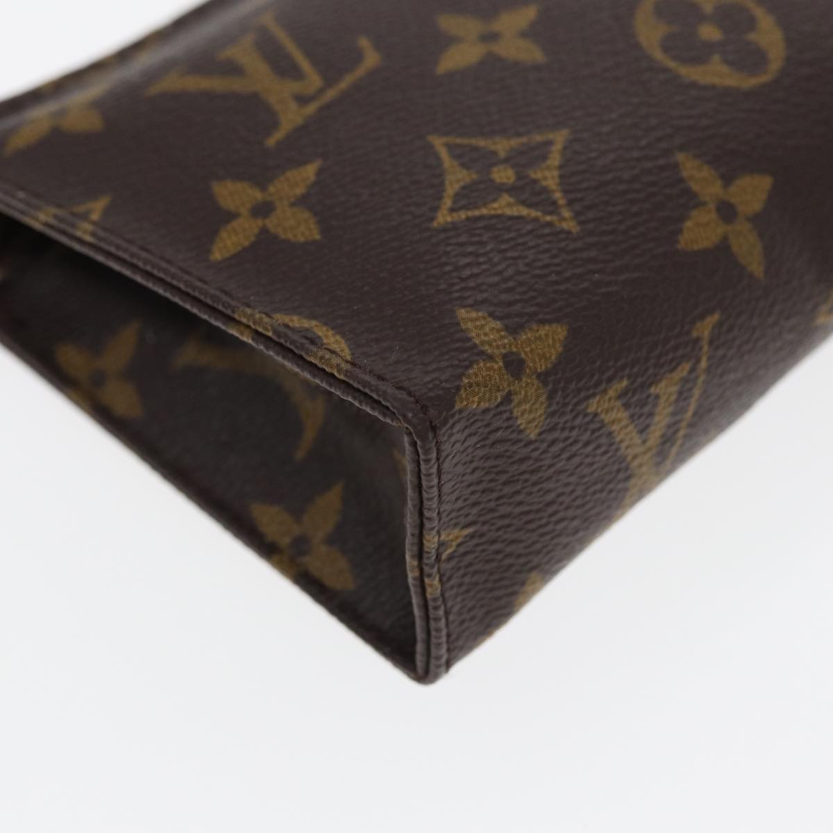 LOUIS VUITTON Monogram Poche Toilette 15 Pouch M47546 LV Auth 83771