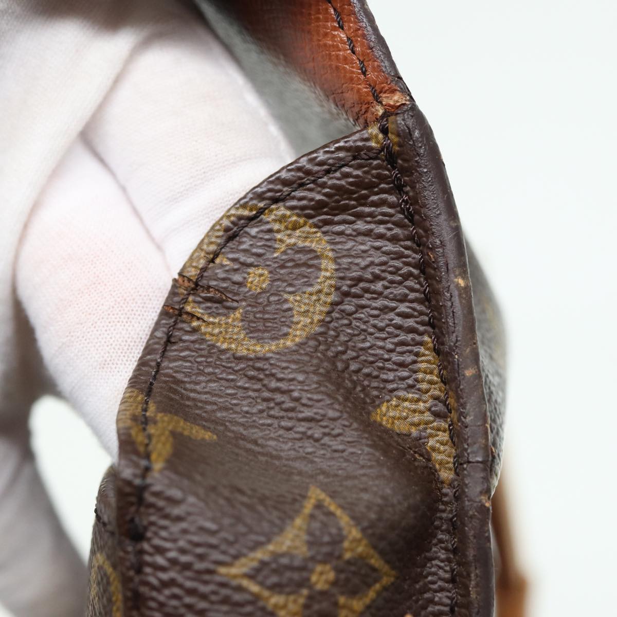 LOUIS VUITTON Monogram Saint Cloud MM Shoulder Bag M51243 LV Auth 83784