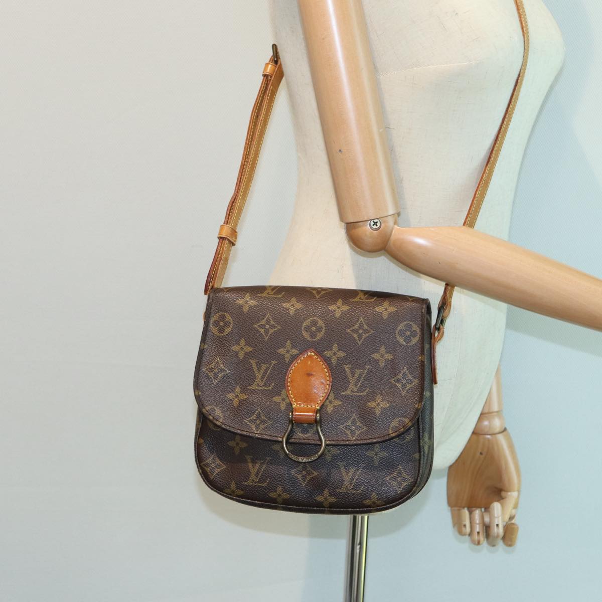 LOUIS VUITTON Monogram Saint Cloud MM Shoulder Bag M51243 LV Auth 83784