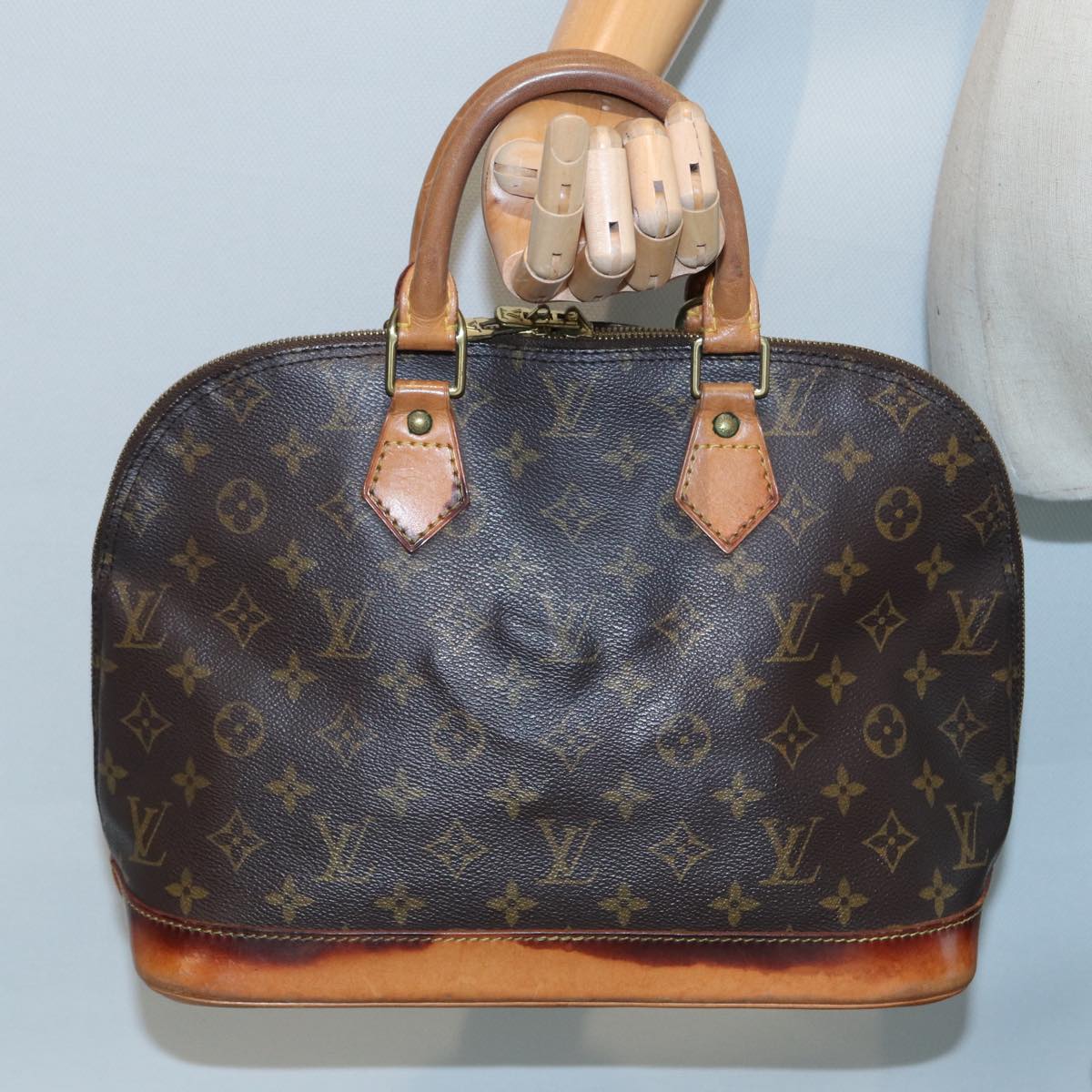 LOUIS VUITTON Monogram Alma Hand Bag M51130 LV Auth 83788