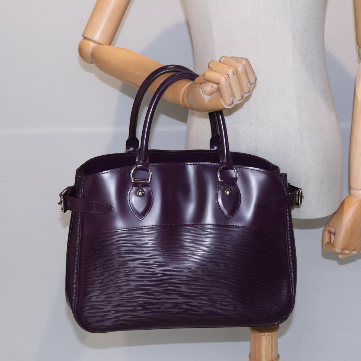 LOUIS VUITTON Epi Passy PM Hand Bag Purple Cassis M5926K LV Auth 83792