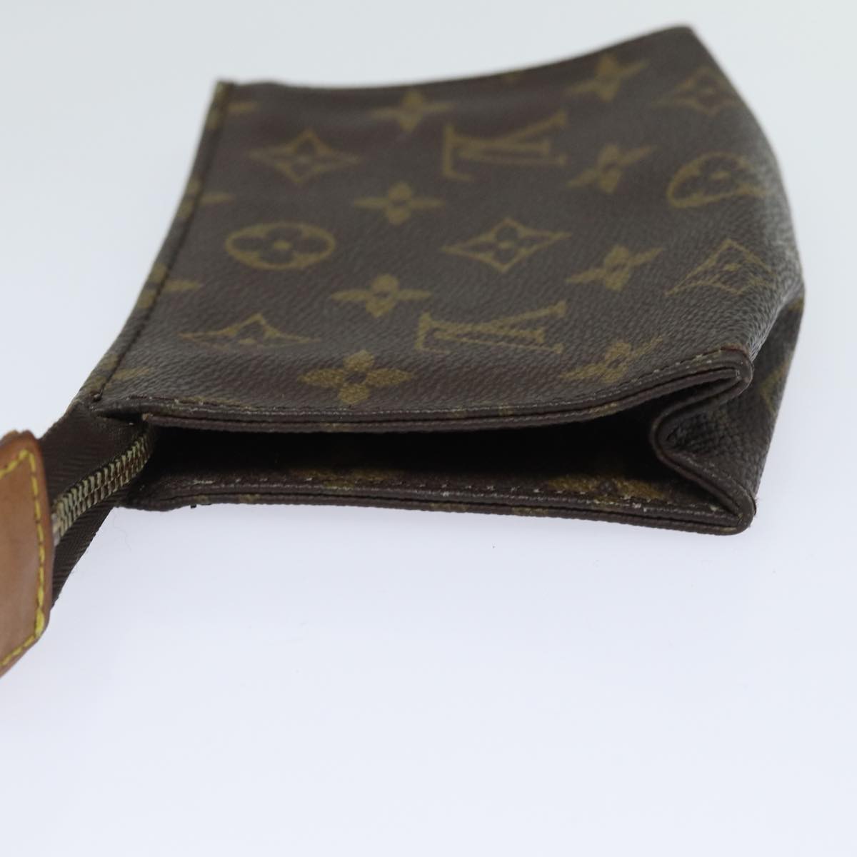 LOUIS VUITTON Monogram Poche Toilette 15 Pouch M47546 LV Auth 83844