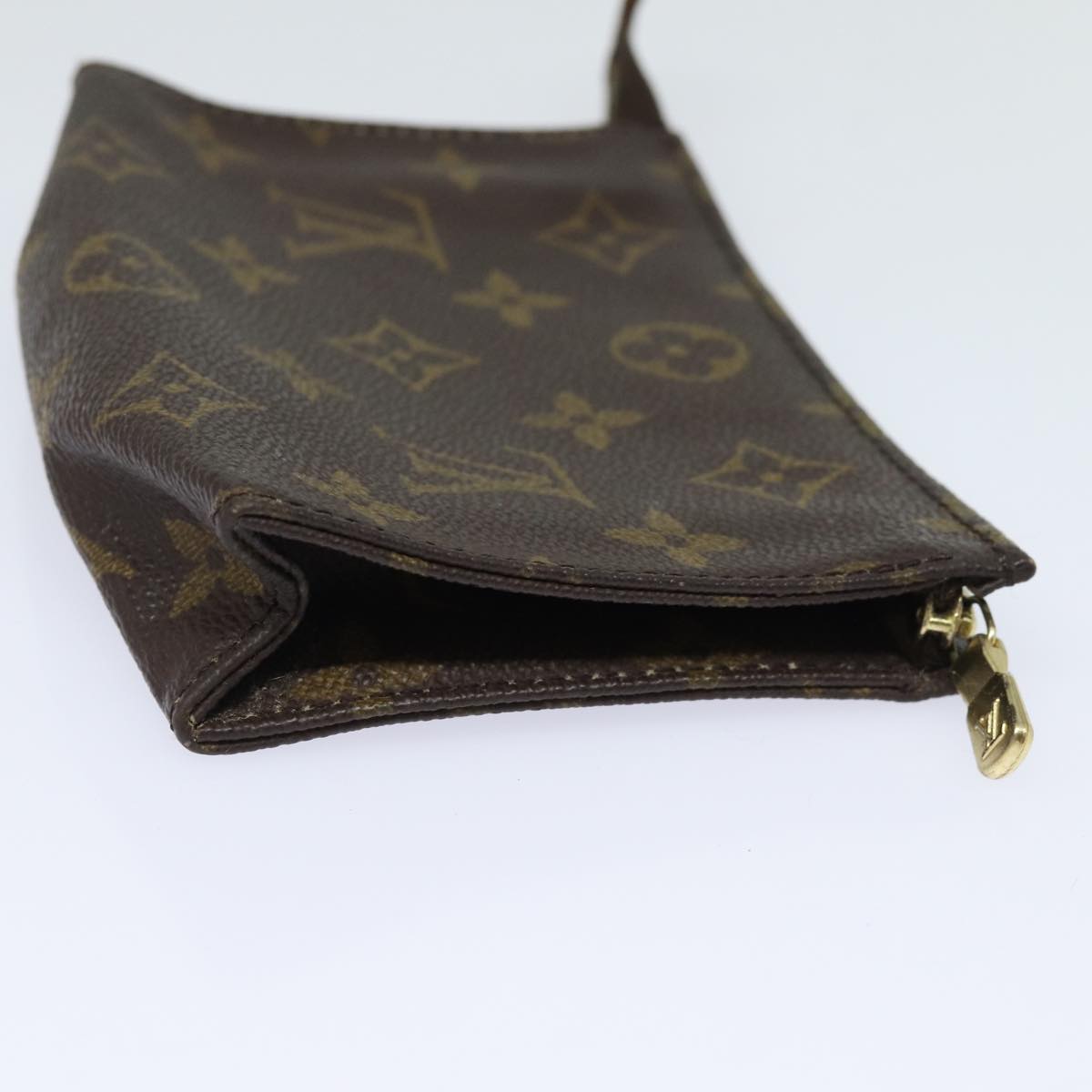 LOUIS VUITTON Monogram Poche Toilette 15 Pouch M47546 LV Auth 83844